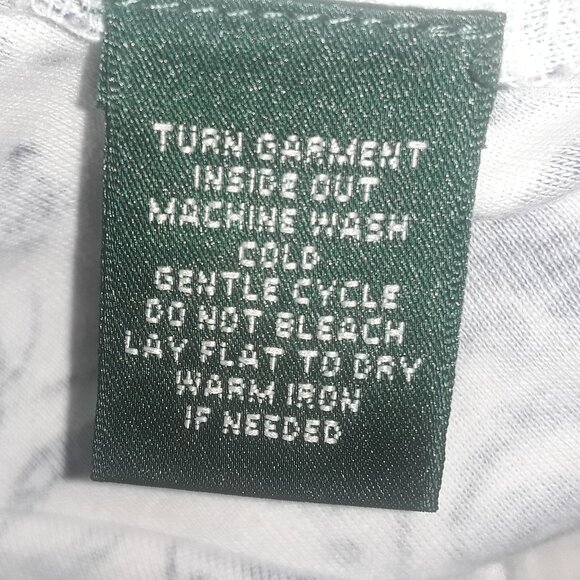 Lauren Petite P-LG purple and white patterned t-shirt. - Picture 6 of 6